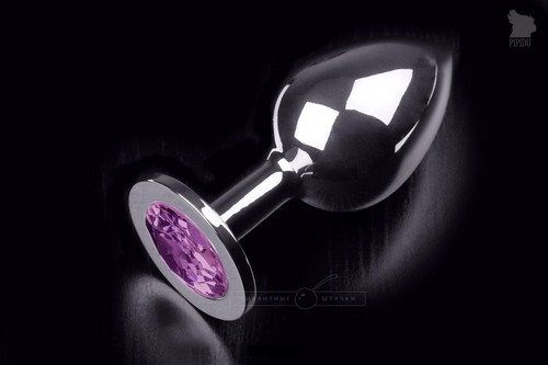 Большая серебристая анальная пробка с круглым кончиком и ярким фиолетовым кристаллом - 9 см, цвет фиолетовый - Пикантные штучки
