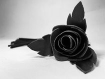 Плеть Чёрная Роза Лаковая с Замшевыми Хвостами 40 см. 54070ars, цвет черный - БДСМ арсенал