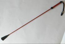 Длинный плетеный стек с красной лаковой ручкой - 85 см - Подиум