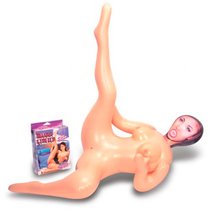 Надувная секс-кукла с задранной вверх ножкой, цвет телесный - Nanma (NMC)