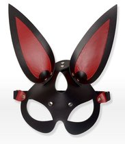 Черно-красная кожаная маска с длинными ушками, цвет красный/черный - Sitabella