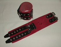 Широкие красно-наручники без подкладки - Подиум